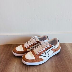 Vans Lowland Comfycush Sneakers